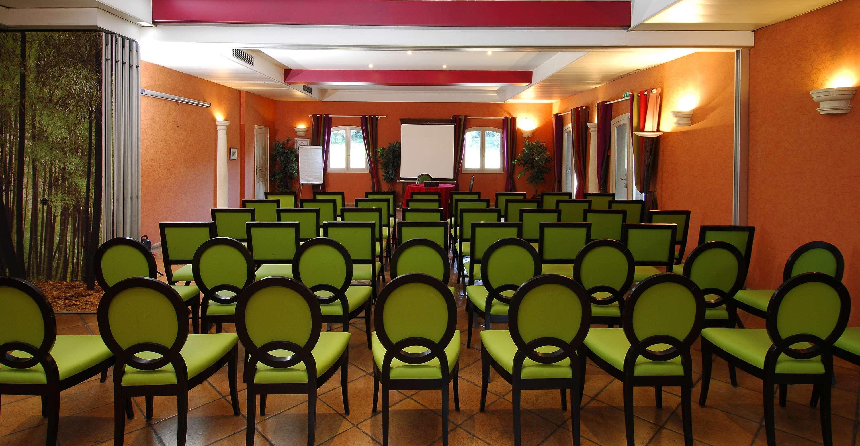 Best Western L'Orangerie Nimes Bagian luar foto