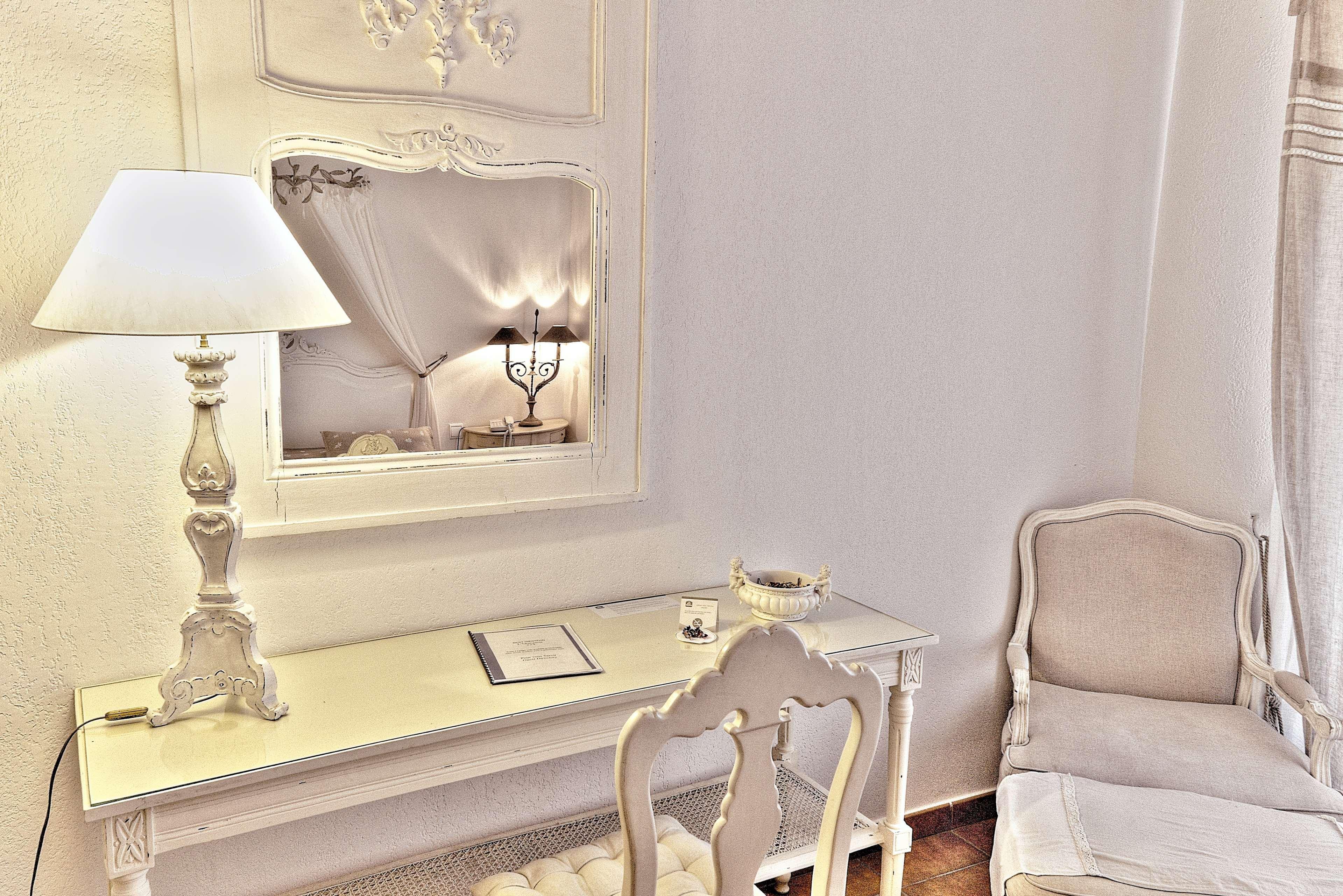 Best Western L'Orangerie Nimes Bagian luar foto