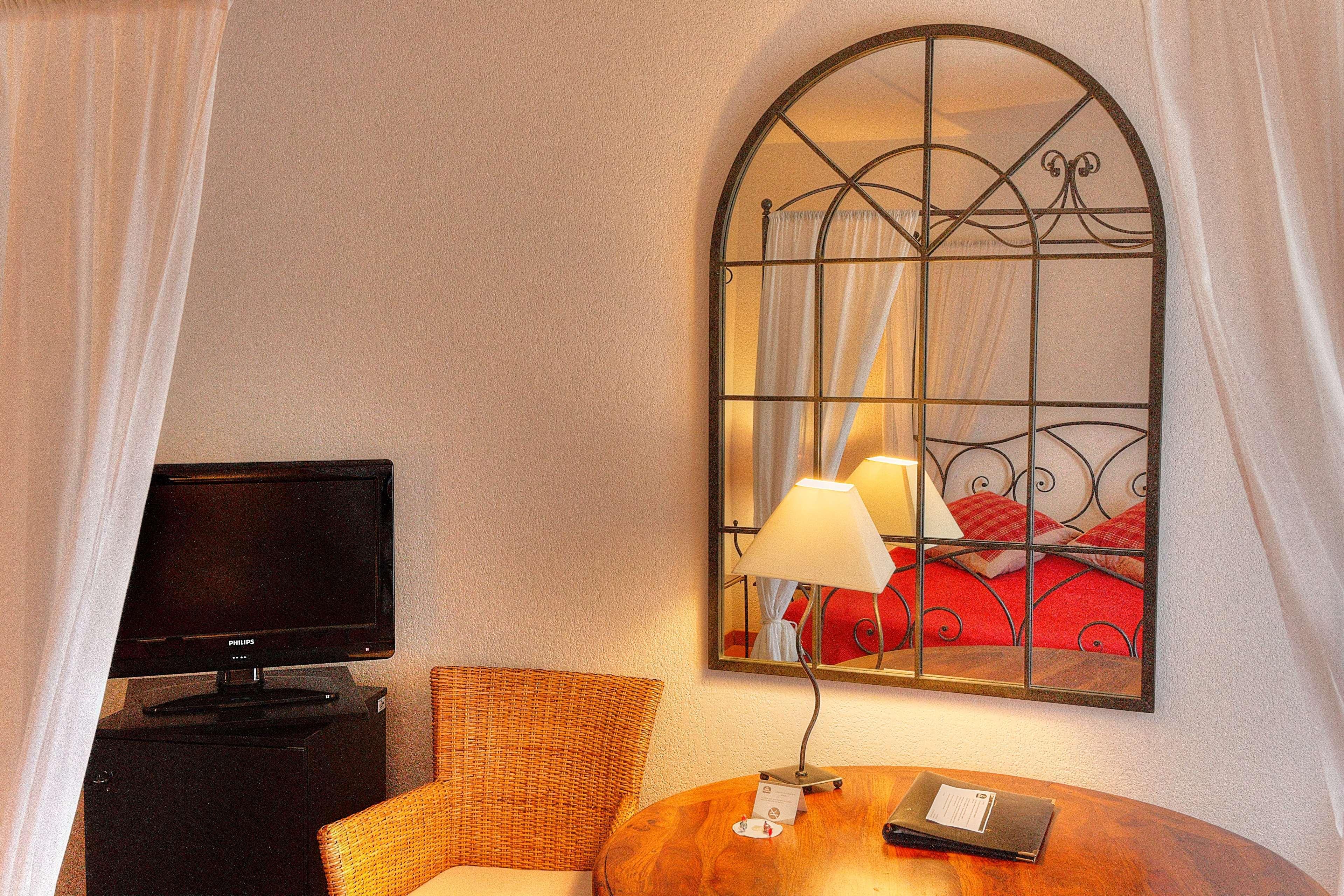 Best Western L'Orangerie Nimes Bagian luar foto