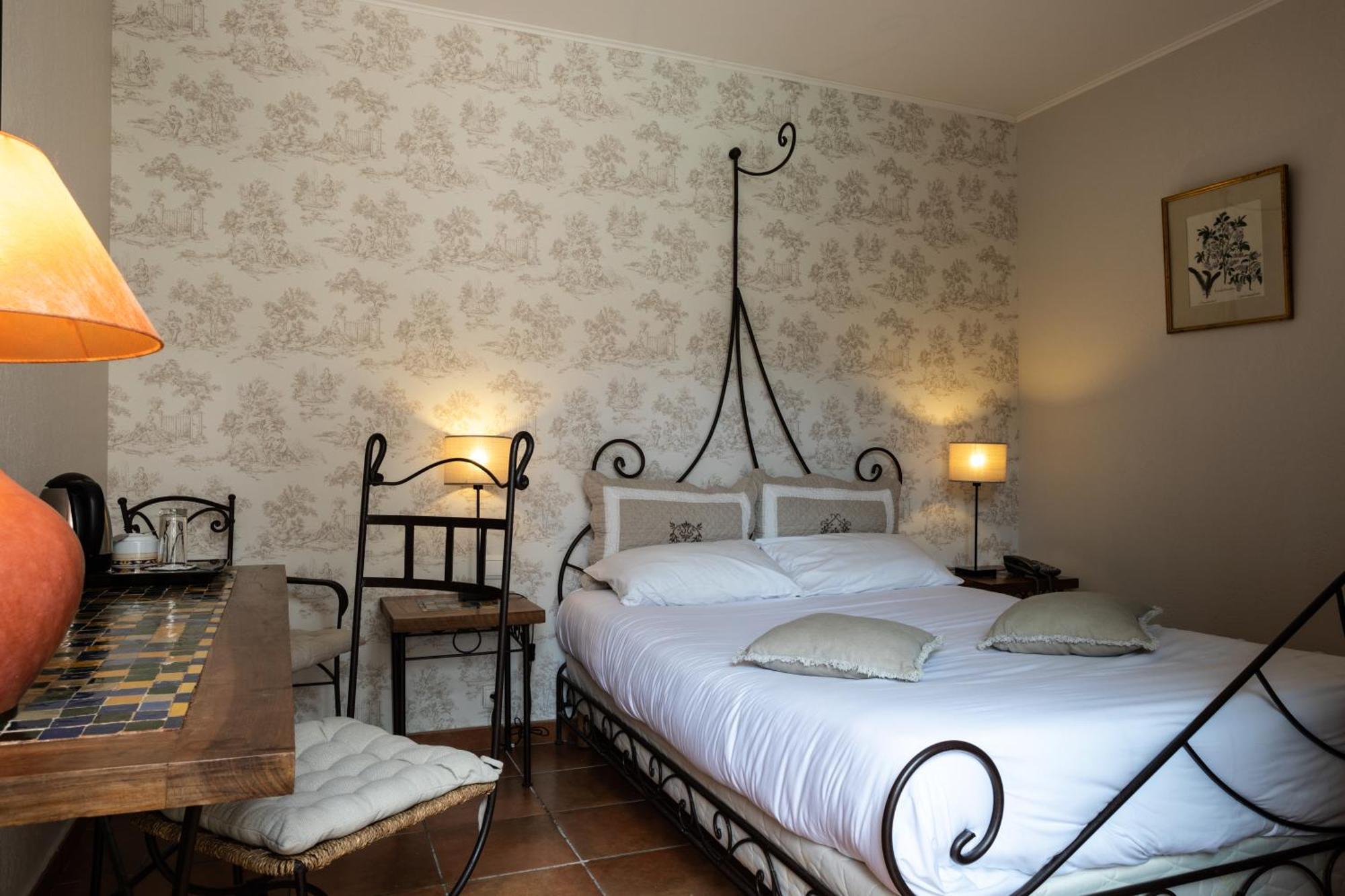 Best Western L'Orangerie Nimes Bagian luar foto