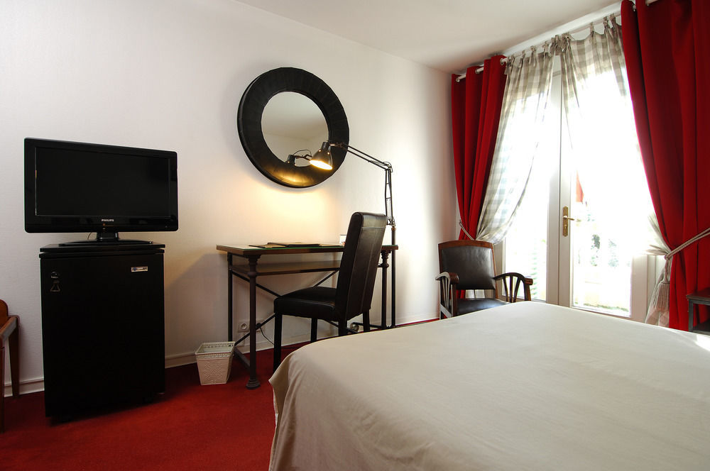 Best Western L'Orangerie Nimes Bagian luar foto